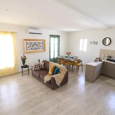 Sengleana - Scenic Waterfront House, With Lift Vakantiehuis Senglea