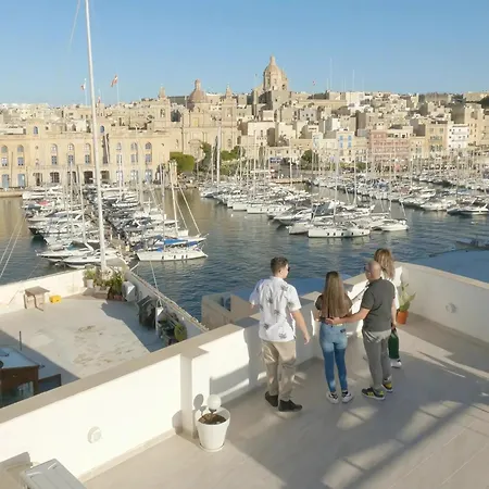 Holiday home Sengleana - Scenic Waterfront House, With Lift Senglea